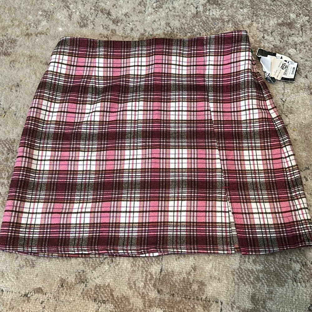 Soft mini skirt.